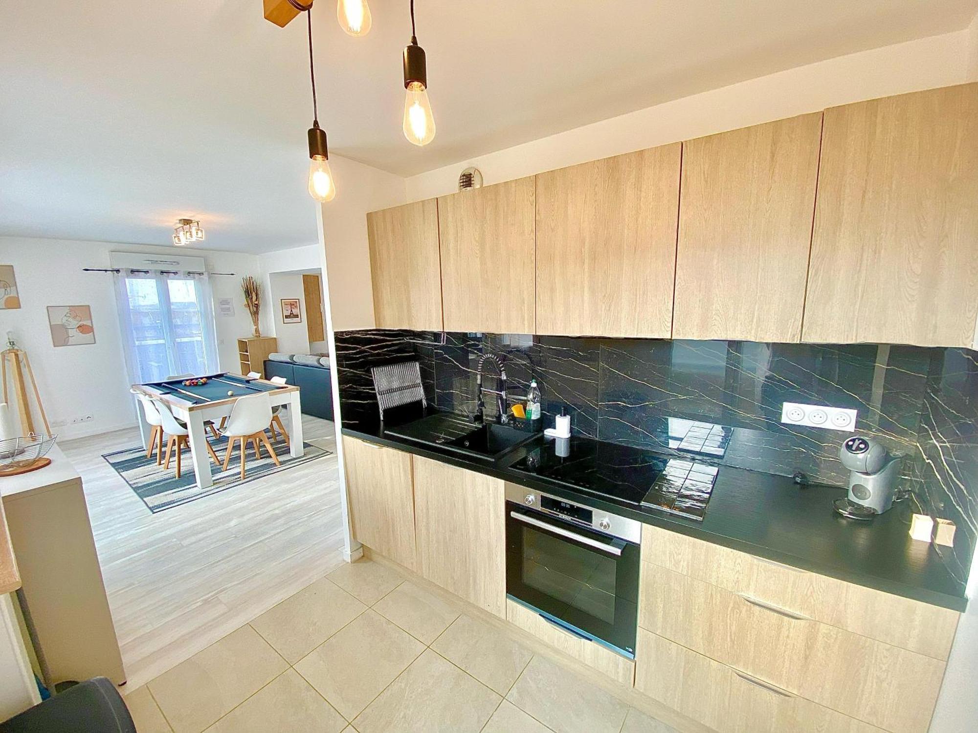 Apartament Le Prestige Terrasse-Cocon Familial Cosy, Billard & Jacuzzi Avec Vue Sur Paris Le Blanc-Mesnil Zewnętrze zdjęcie